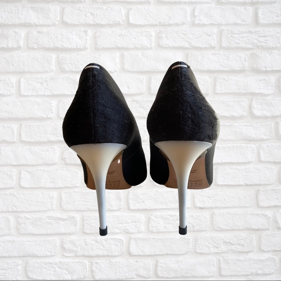 Maison Margiela Satin Pumps with Clear Heels - Picture 3 of 5